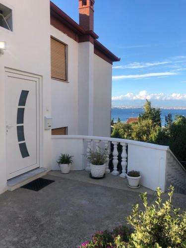 Apartments by the sea Kali, Ugljan - 17665