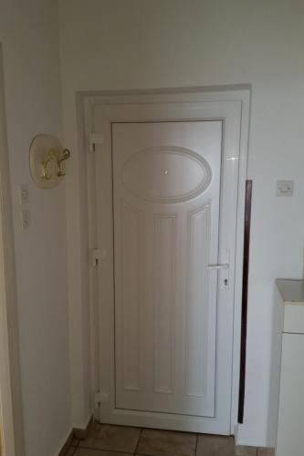 Apartments with WiFi Rijeka - 17761