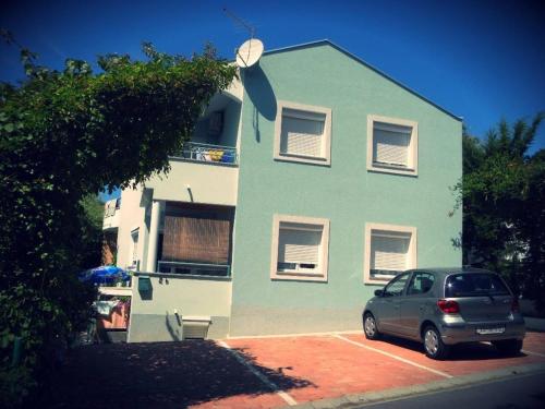 Apartments with parking space Petrcane, Zadar - 17770