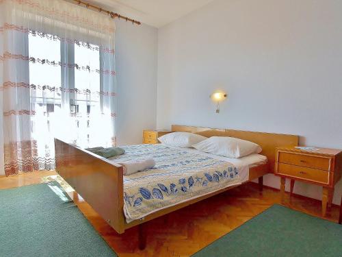 Apartments with parking space Palit, Rab - 17881
