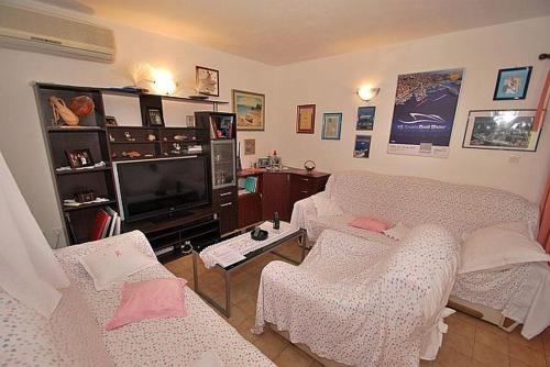 Apartments with parking space Rogoznica - 17907