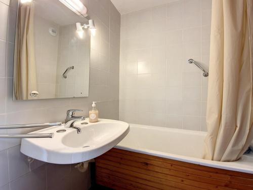 Spacieux appartement 6 pers, balcon, départ ski aux pieds - FR-1-344-1027
