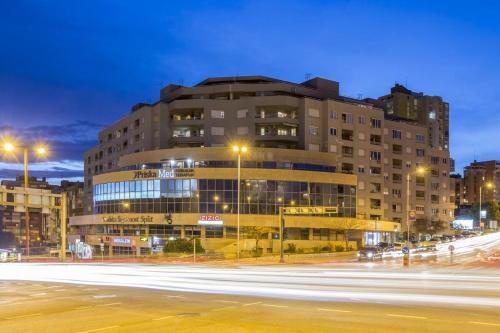 Apartments with WiFi Split - 18088