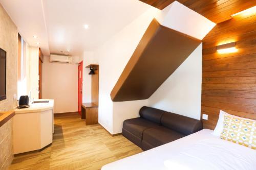 Una cama o camas en una habitación de Lychee Sunset Hotel Cheung Chau