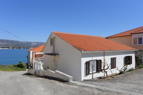 Apartments by the sea Arbanija, Ciovo - 18224