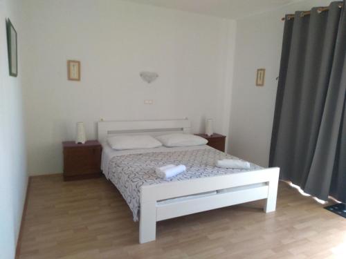 Apartments by the sea Kampor, Rab - 18268