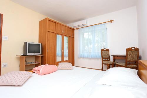 Double Room Split 17766a