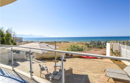 Beautiful apartment in Alcamo with WiFi and 2 Bedrooms