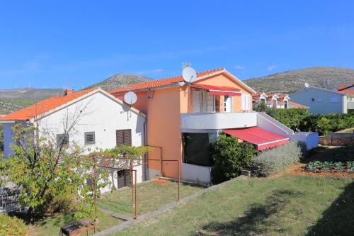 Fotografia z galérie ubytovania Apartments with a parking space Seget Vranjica, Trogir - 18326 v Donji Seget