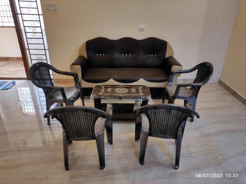 Χώρος καθιστικού στο Sun Deluxe Villa, Yercaud