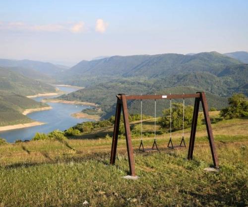 Gallery image of Vila Zapis - Zavojsko jezero in Pirot