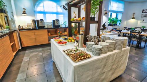 Jídlo v hotelu nebo okolí