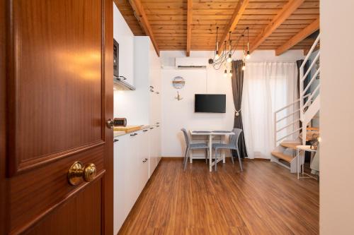 Suite Homes Anna Valentin