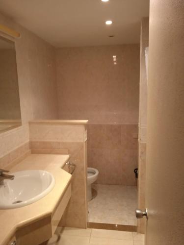Estudio 1ª linea vista mar planta 7 PYR Fuengirola