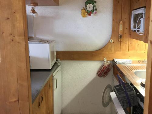 Photo de la galerie de l'établissement Appartement lumineux au cœur des Villards · Balcon sud-ouest · 5 pers · Parking à proximité - FR-1-346-429, à Arc 1800