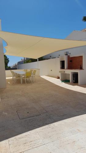 Villa dos Salgados - Beachfront, 6 Golf Courses, 6BDR