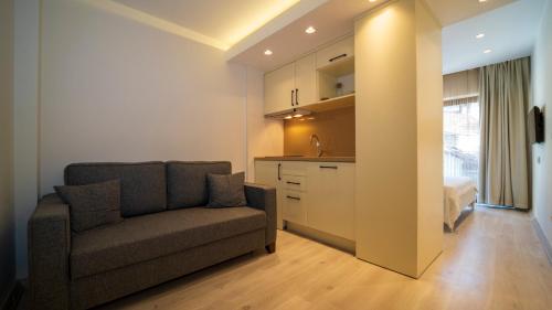 Η κουζίνα ή μικρή κουζίνα στο Rooms365