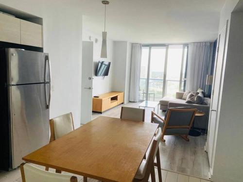 Kuchyň nebo kuchyňský kout v ubytování Luxury Stay in Miami Beach Stunning Views & Full Kitchen 20A