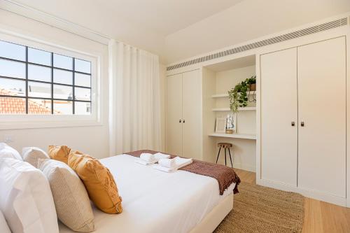 Aliados Premium 1BR w/ Terrace by LovelyStay