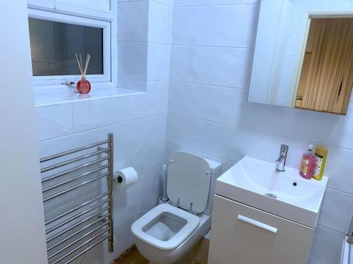 Bany a Walk to London Bridge En Suite Apartment with Kitchen