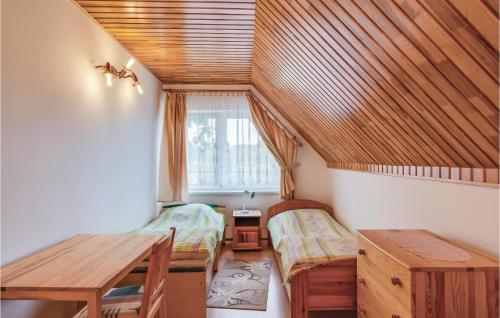 Posteľ alebo postele v izbe v ubytovaní Stunning Home In Mielno With 2 Bedrooms