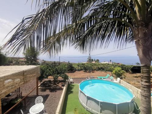 a pool with a view of the ocean at CASA rural DOLORES en Adeje in Adeje