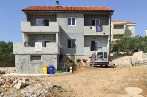 Apartments with a parking space Tkon, Pasman - 19127
