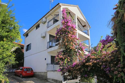 Apartments by the sea Grebastica, Sibenik - 19106