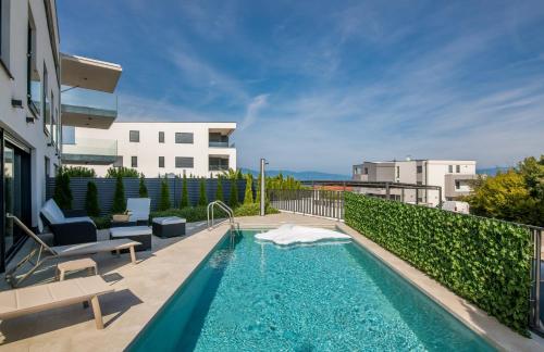 Family-friendly apartments with swimming pool Vantacici, Krk - 19252