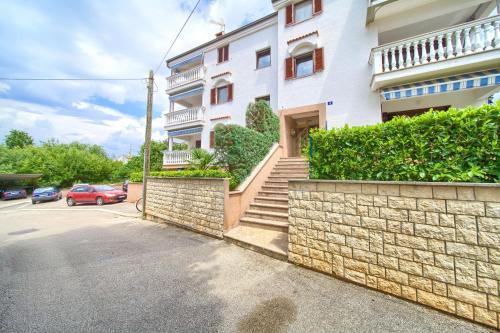 Apartments with a parking space Malinska, Krk - 19280