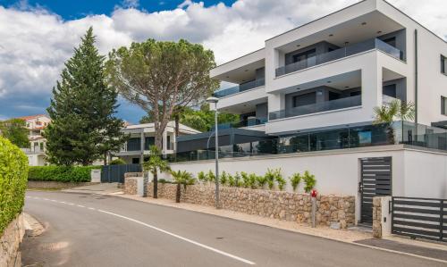 Apartments with parking spaces Vantacici, Krk - 19382