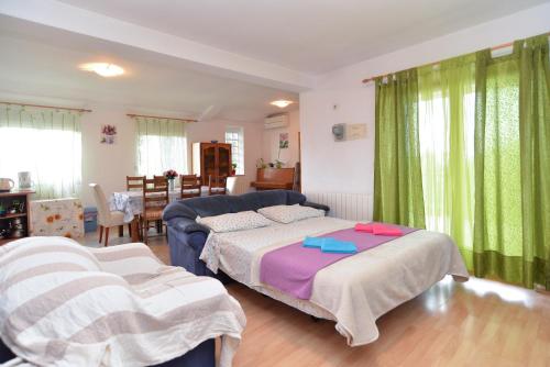 Family-friendly apartments with swimming pool Fazana - 19596