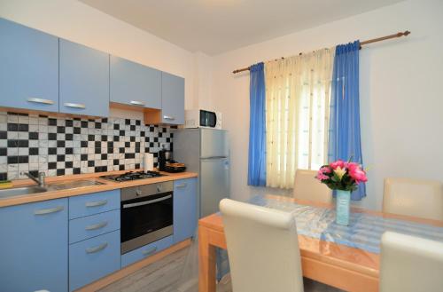 Family-friendly apartments with swimming pool Fazana - 19596
