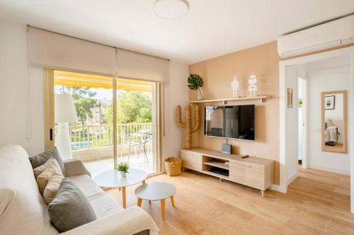 Sea view, pool, free parking, wifi, Port Aventura