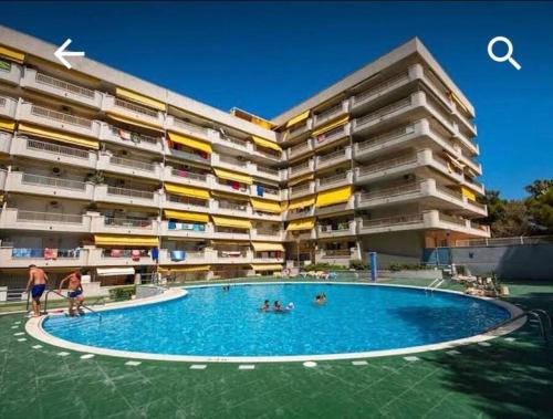 The swimming pool at or close to Sea view, pool, free parking, wifi, Port Aventura