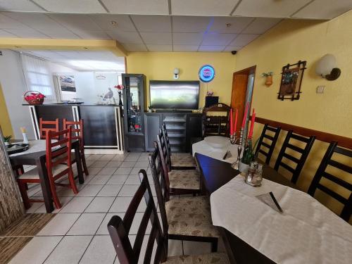 Kuchyň nebo kuchyňský kout v ubytování Hotel Rai