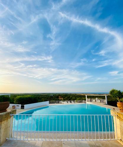 Bazén v ubytování Corte Di Ferro Hotel & Wellness Resort nebo v jeho okolí