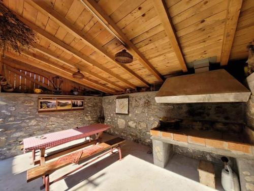 Φωτογραφία από το άλμπουμ του Etno guest house Lalovic σε Tjentiste