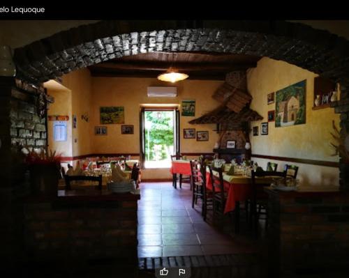 Agriturismo Pingitoreにあるレストランまたは飲食店