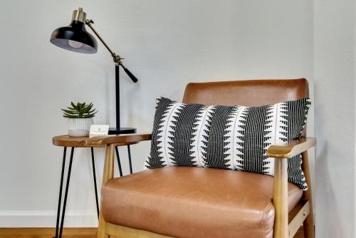 Fotografie z fotogalerie ubytování Downtown Paso: Sip N Sleepz 3 Bed/2.5 Bath v destinaci Paso Robles