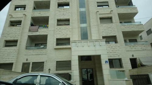 Gallery image of شقة مفروشة فرش فاخر ٣ غرف نوم في طبربور عمان in Amman