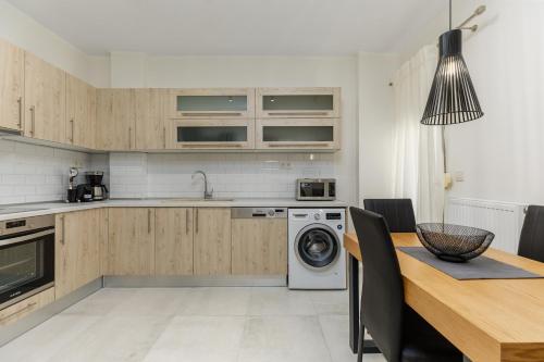 Central Luxury Apartment