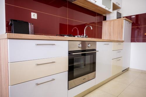 Dapur atau dapur kecil di Apartment Tina