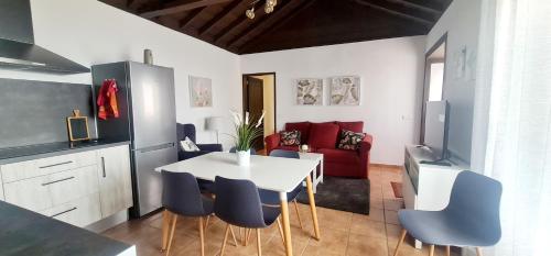 Posezení v ubytování Vivienda Vacacional Los Agapantos Breña Alta