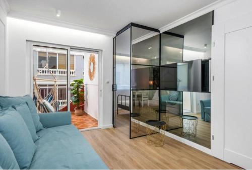 Flaming Apartment 4F