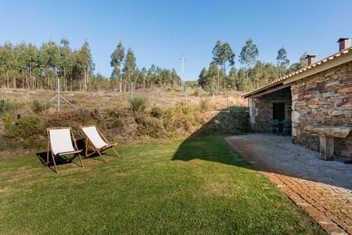 Κήπος έξω από το T3 com Piscina e Jardim - Casula no Caramulo