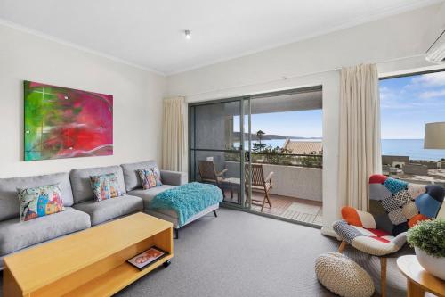 Lorne Beachfront Accommodationにあるシーティングエリア