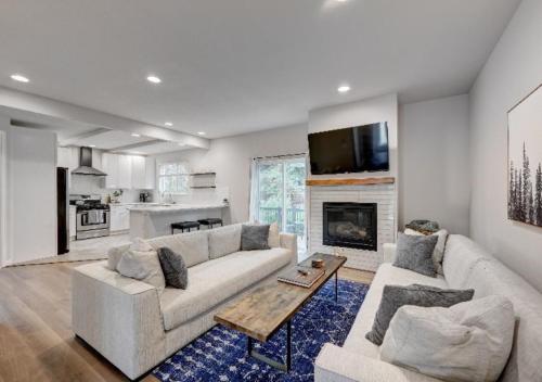420 Luxury Retreat – Photos 3