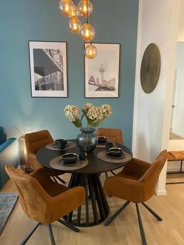 Pure Berlin Apartments - for up to 5 guests near Uber Arena, central, stylish photo 16