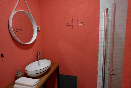 Ein Badezimmer in der Unterkunft RAKEFET - Traveler's House - EILAT